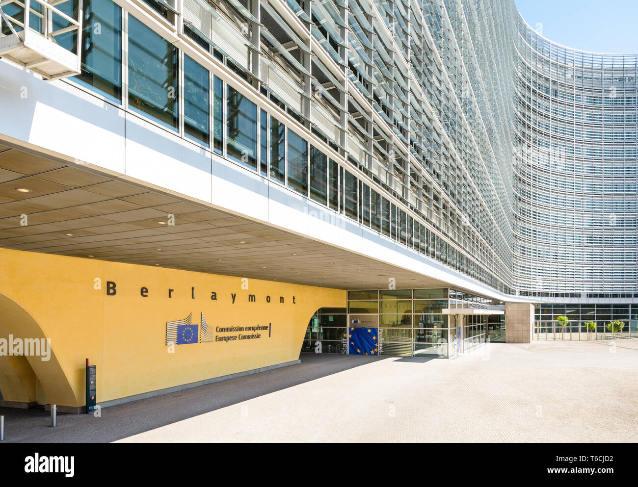 Entrée du personnel de l'immeuble Berlaymont, siège de la Commission européenne à Bruxelles, Belgique. Banque D'Images