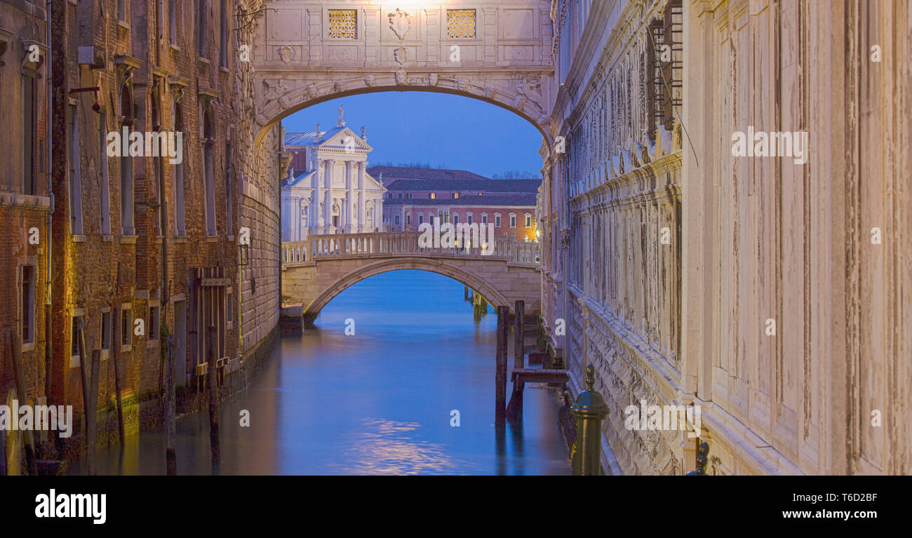 Pont des Soupirs, Venise, Vénétie, Italie, Europe. Banque D'Images