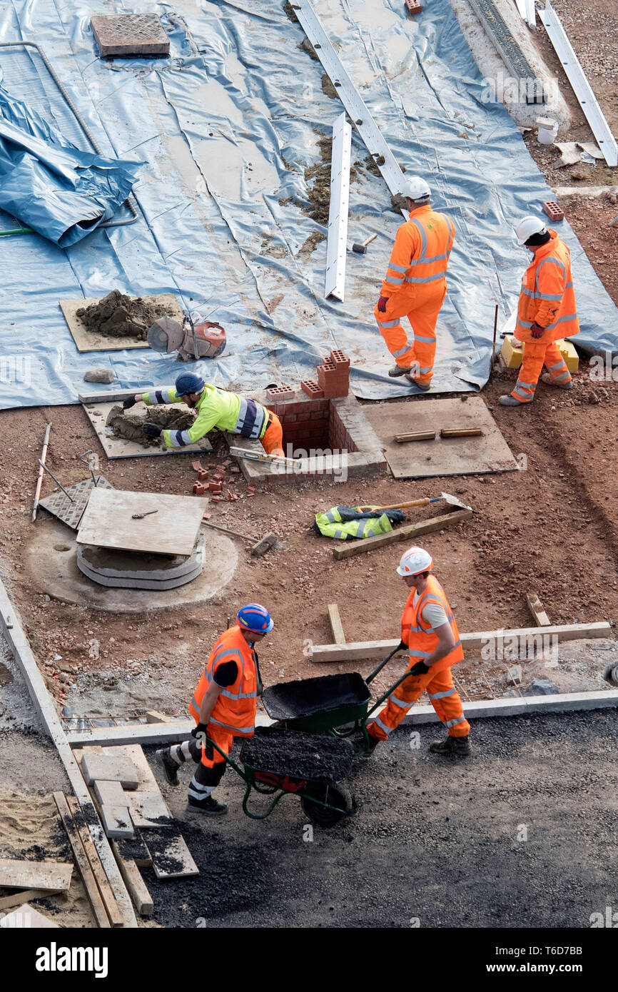 La construction de routes à Royal Mail site où 2 terrains vendus pour £101m pour nous-investisseur Greystar Resources pour construire rental apartment. Le sud de Londres. 13/11/2017 Banque D'Images
