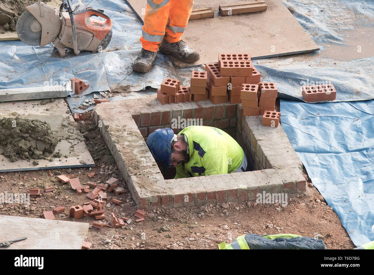 La construction de routes à Royal Mail site où 2 terrains vendus pour £101m pour nous-investisseur Greystar Resources pour construire rental apartment. Le sud de Londres. 13/11/2017 Banque D'Images