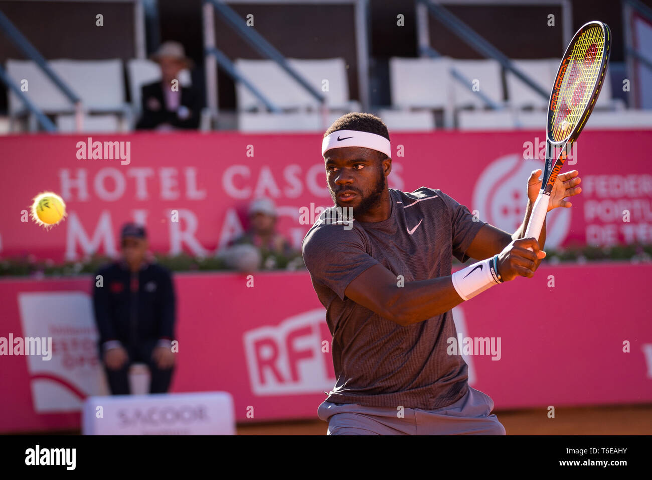 Frances Tiafoe à partir de USA vu en action pendant le Millénium, l'Estoril Open 2019, à Estoril, Portugal. Banque D'Images