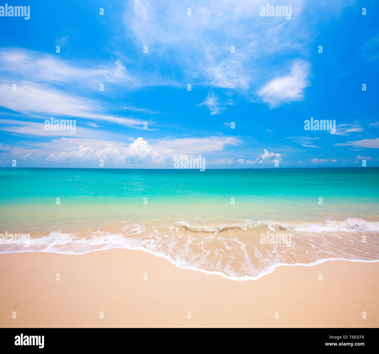 Plage et Mer tropical Banque D'Images