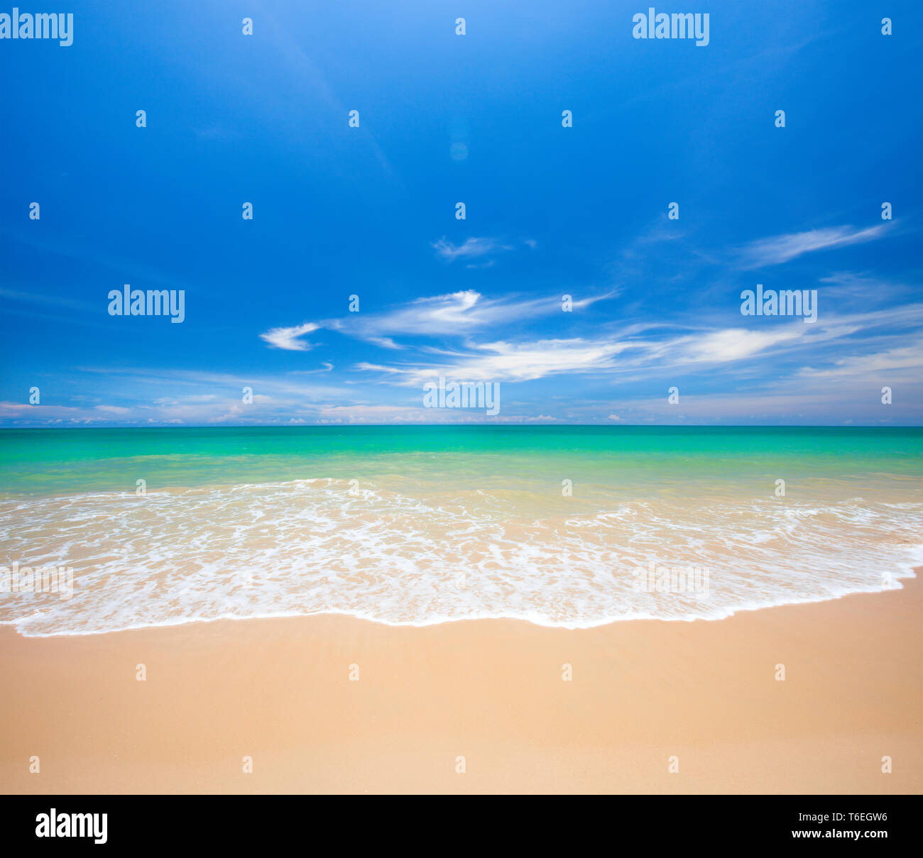 Plage et Mer tropical Banque D'Images