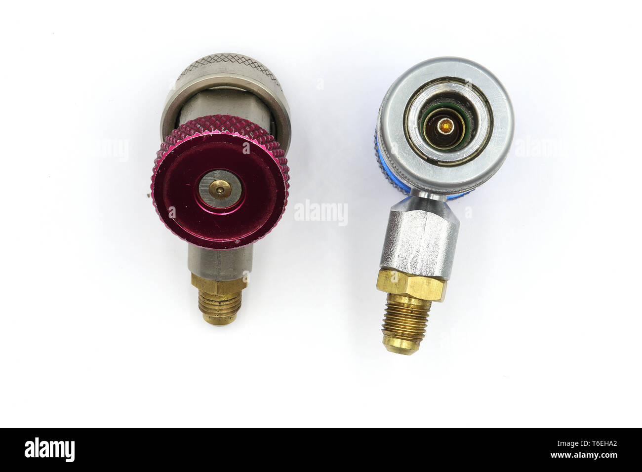 Raccord rapide contient le R134a Adaptateur pour raccord du réservoir de réfrigérant, ac, le raccord d'air galerie d'images haute résolution. Banque D'Images Raccord rapide contient le R134a Adaptateur pour raccord du réservoir de réfrigérant, ac, le raccord d'air galerie d'images haute résolution. Banque D'Images