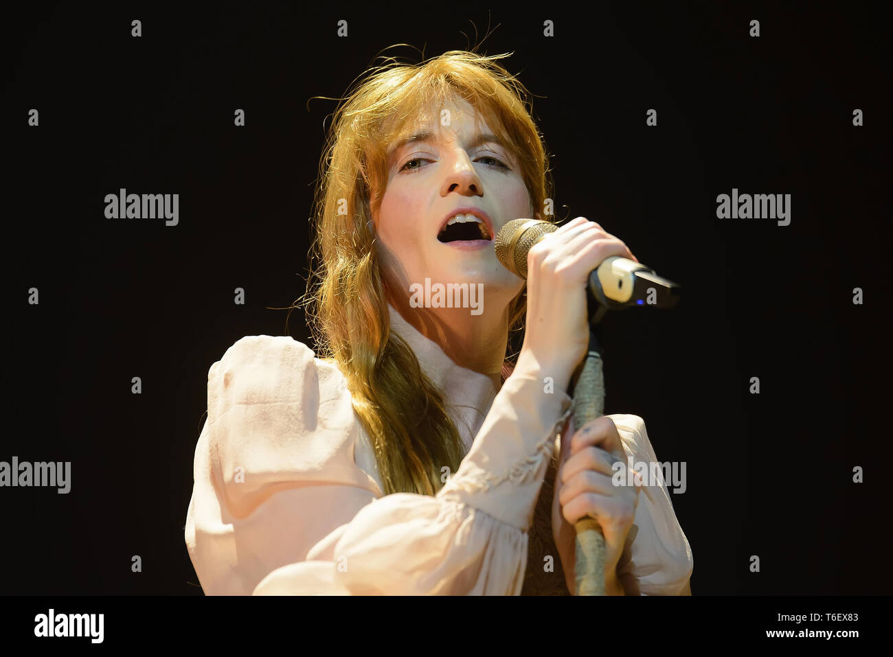 Barcelone - MAR 20 : Florence et la machine (band) produisent en concert au Palau Sant Jordi le 20 mars 2019 à Barcelone, Espagne. Banque D'Images