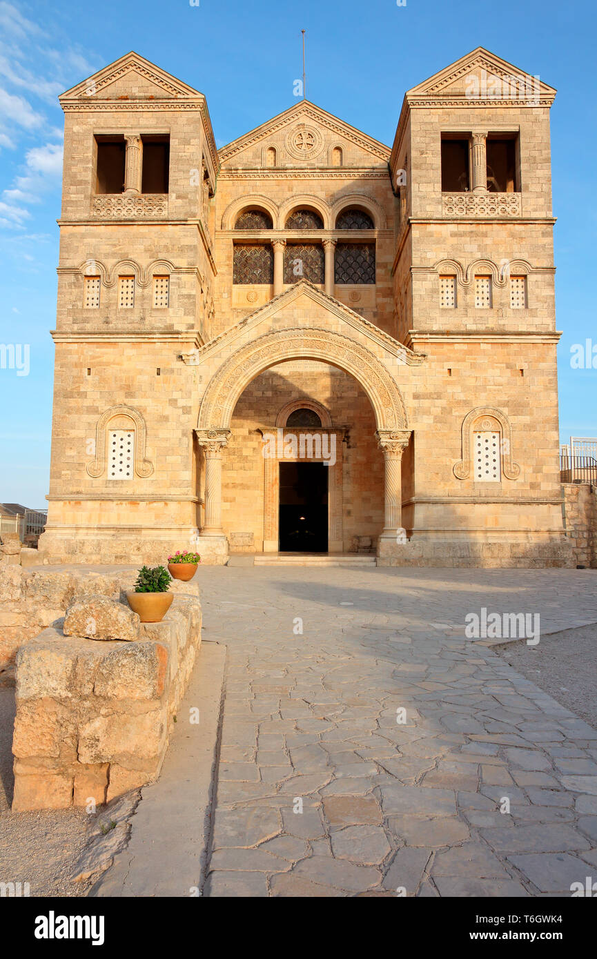 Vue sur l'Église historique de la Transfiguration sur le Mont Thabor, Israël Banque D'Images