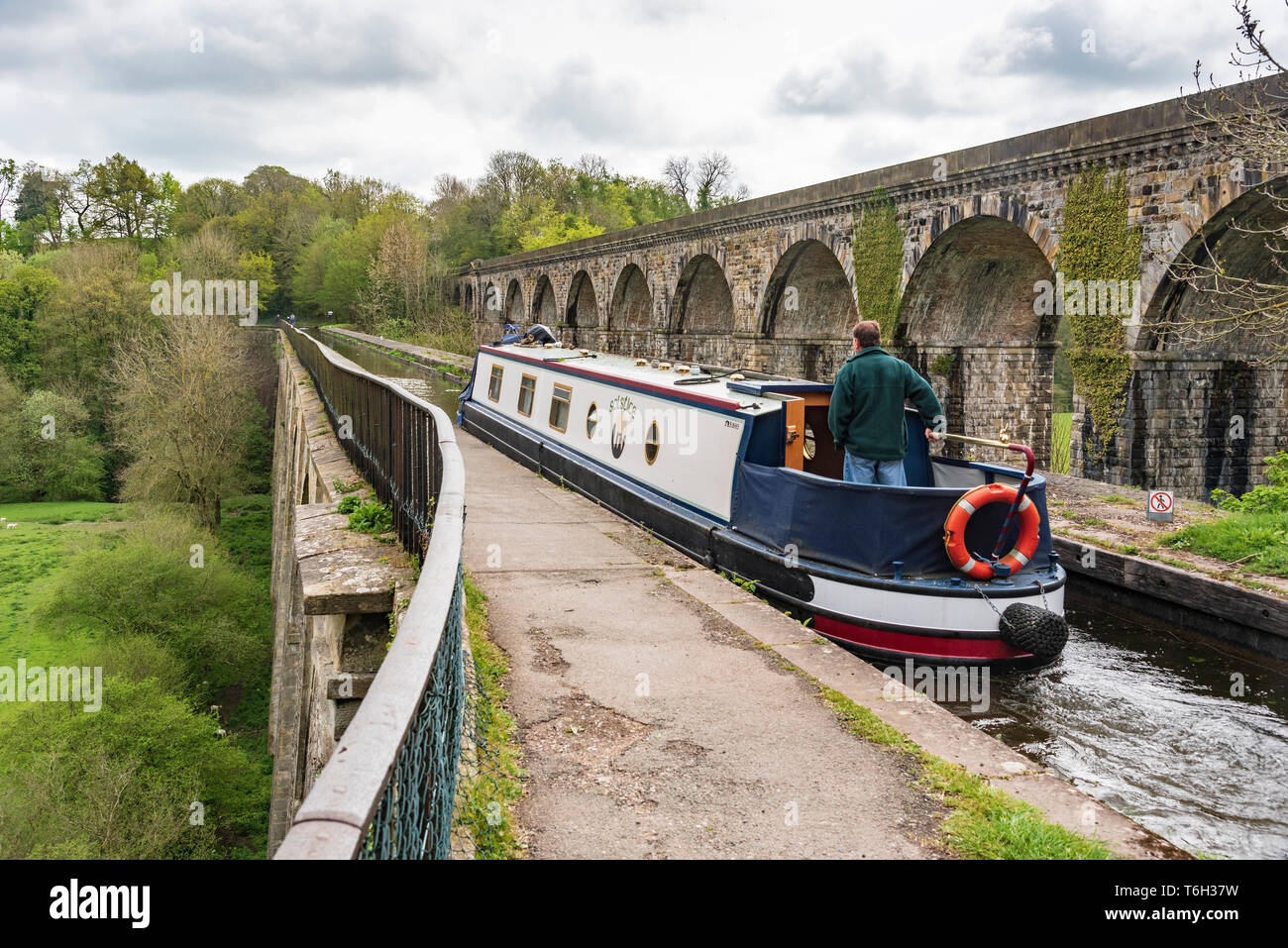 L'aqueduc de Chirk et viaduc ferroviaire sur la vallée 12 Le Nord du Pays de Galles. Le canal de Shropshire Union à Chirk. Banque D'Images