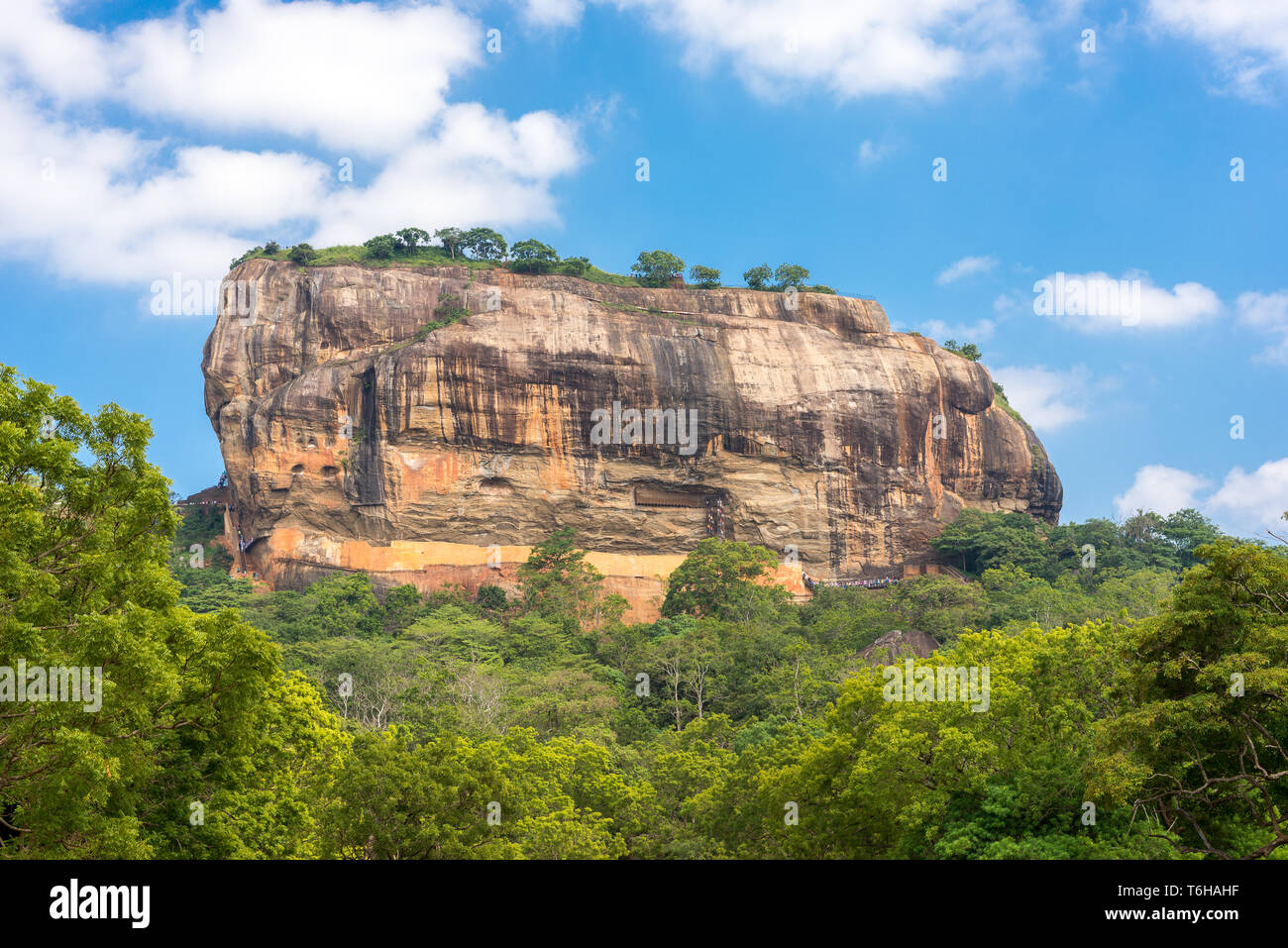 Le rocher de Sigiriya et palais forteresse Banque D'Images