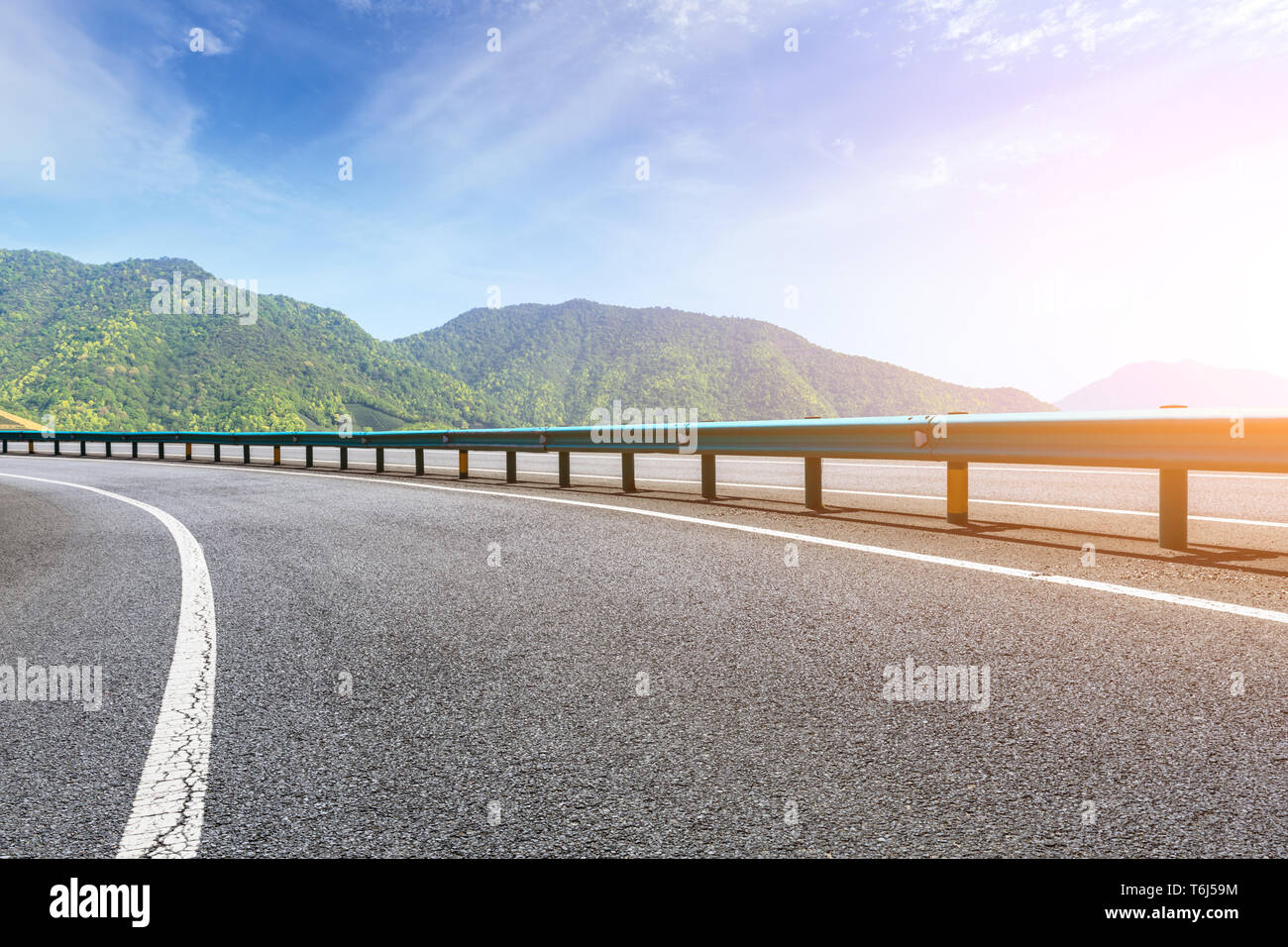 Nouvelle route et route de montagne magnifique paysage naturel Banque D'Images