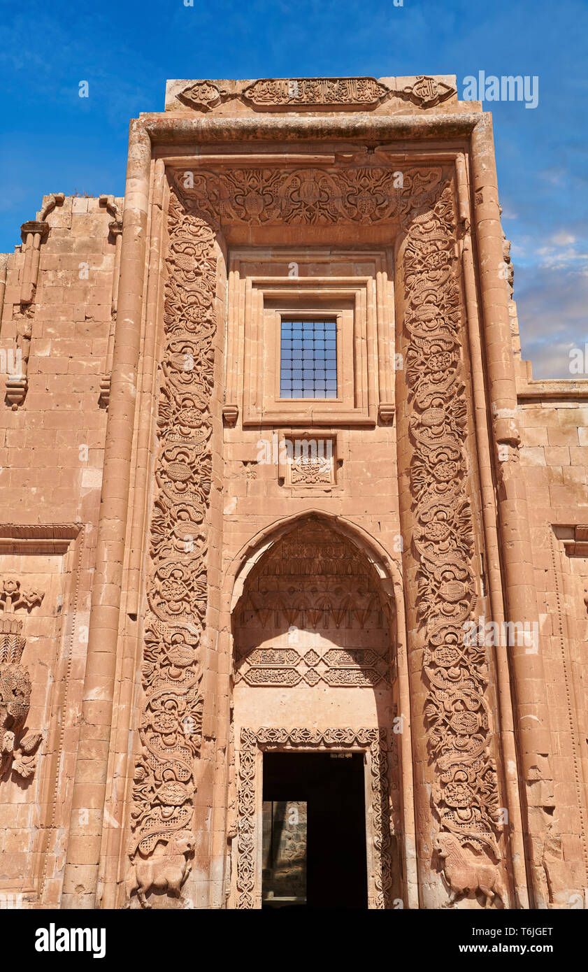 Cour et entrée du mausolée du 18e siècle l'architecture ottomane de l'Ishak Pasha Palace Turquie Banque D'Images