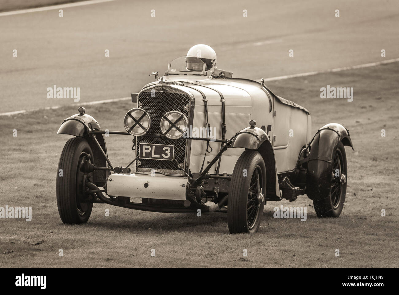 1929 Talbot AV90 avec conducteur John Polson durant la course pour le trophée John Duff à la 77e réunion des membres GRRC Goodwood, Sussex, UK. Banque D'Images