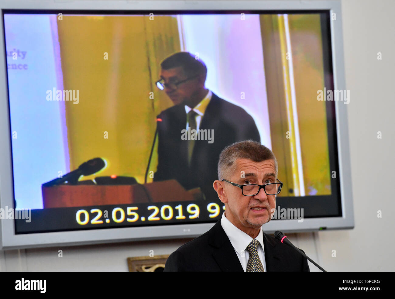 Prague, République tchèque. 09Th Mai, 2019. Le premier ministre tchèque Andrej Babis parle au cours de la dernière journée de conférence internationale de deux jours des représentants de plus de 30 pays et l'OTAN sur les étapes courantes dans la fourniture de la cybersécurité à Prague, République tchèque, le 2 mai 2019. Selon les médias, les représentants américains à appeler pour la restriction de l'influence de la Chine et Huawei ferme sur le développement de réseaux mobiles 5G. Photo : CTK Vit Simanek/Photo/Alamy Live News Banque D'Images