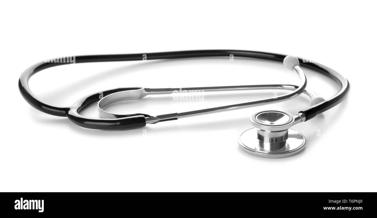 Stéthoscope médical sur fond blanc. Concept de soins de santé Banque D'Images
