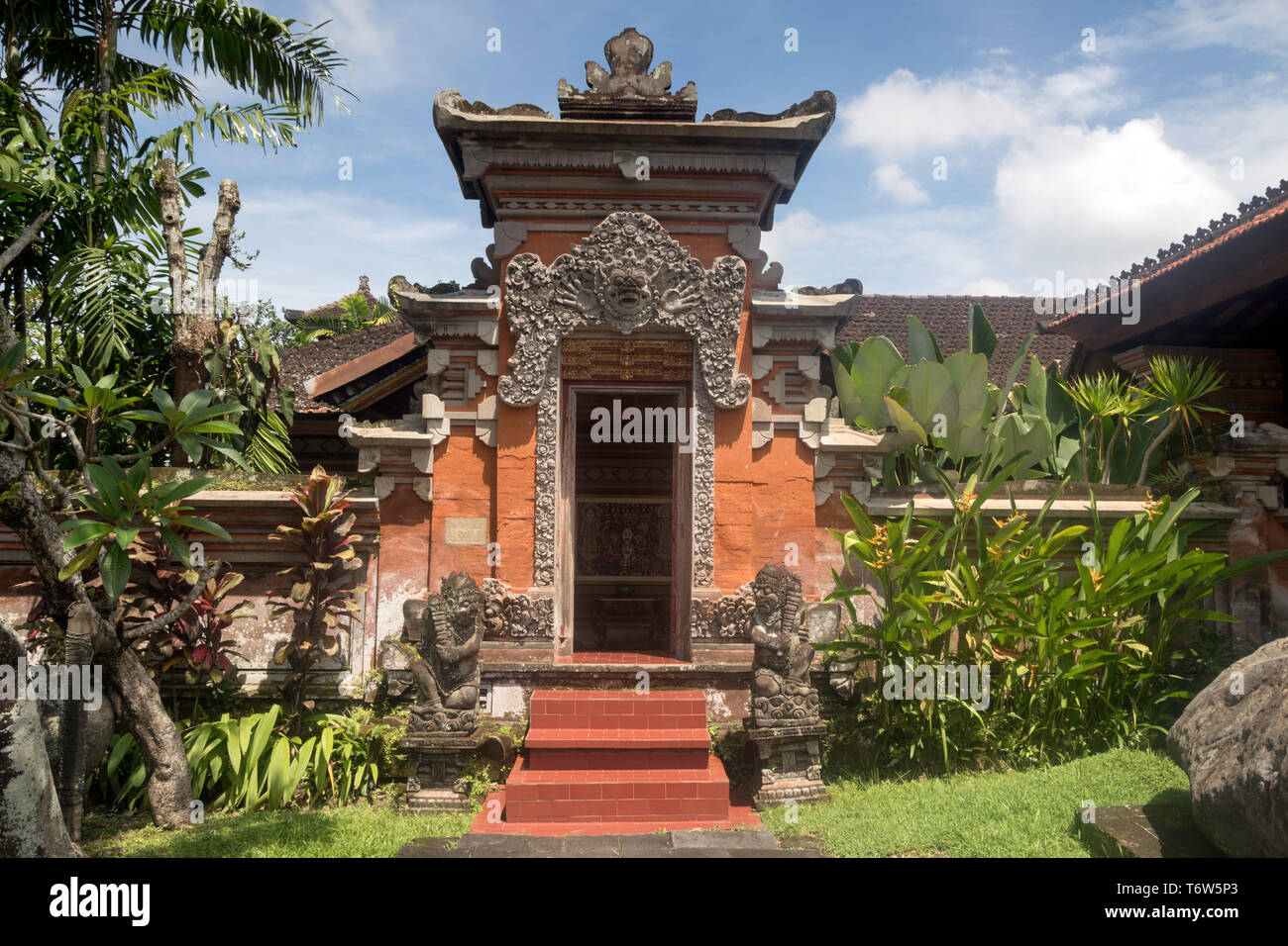 Porte d'entrée du musée Rudana à Ubud sur Bali Banque D'Images