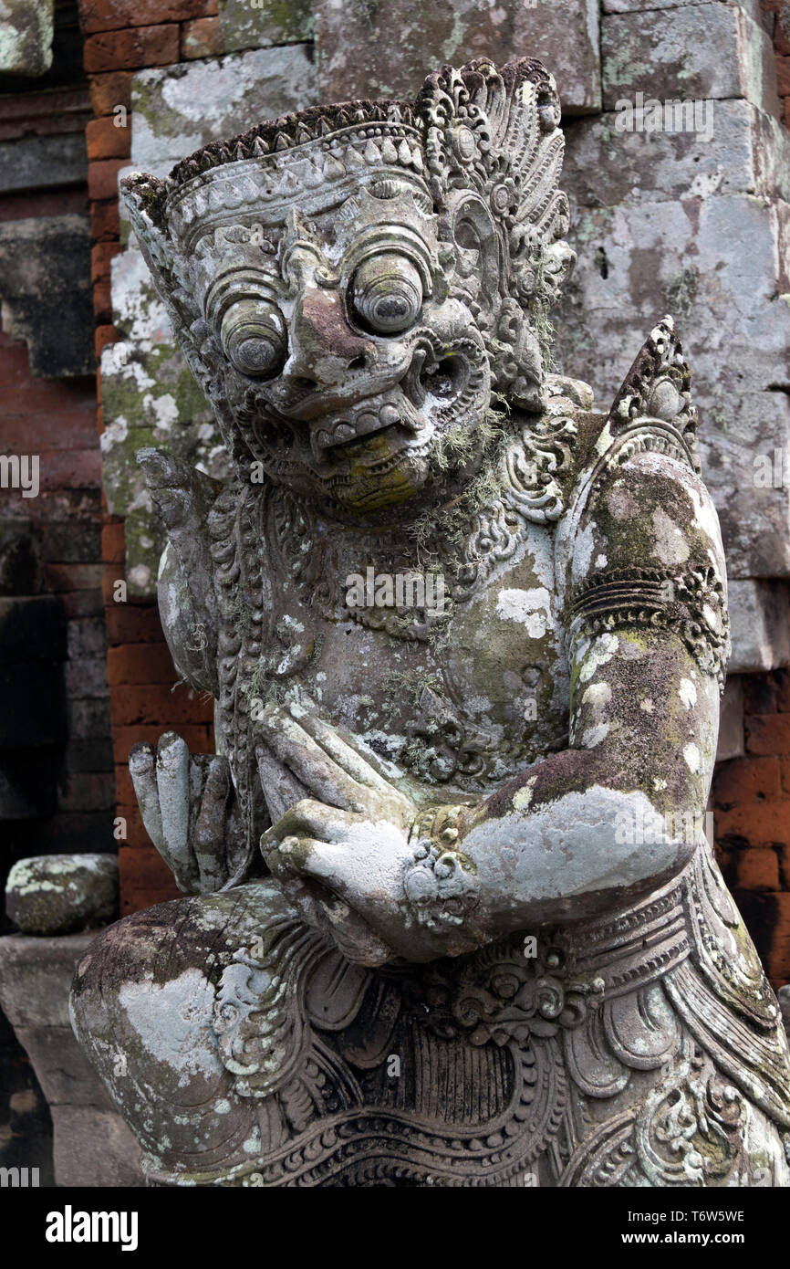 Gate Guardian statue au Temple de Taman Ayun à Mengwi sur Bali Banque D'Images