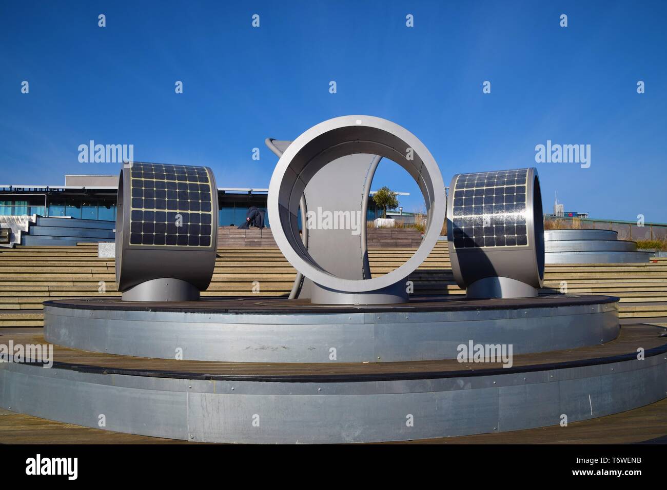 NEMO Science Museum, Amsterdam, pays-Bas sculpture sur toit Banque D'Images