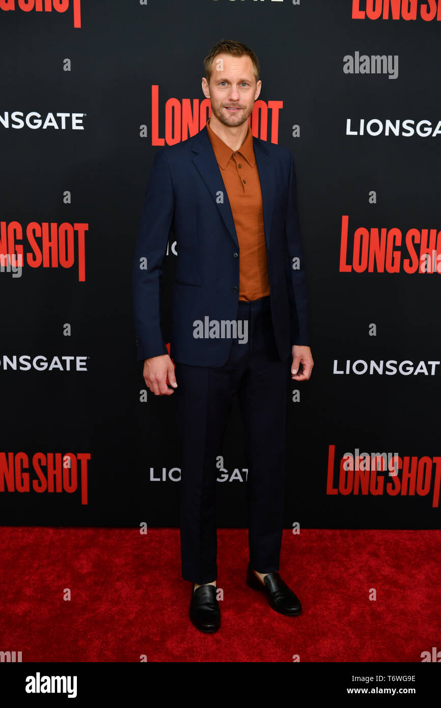 Alexander Skarsgard assiste à la première de "Long Shot" à AMC Lincoln Square Theatre le 30 avril 2019 à New York. Banque D'Images