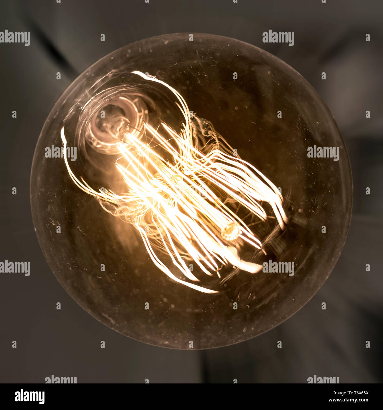 Vieille ampoule Banque D'Images