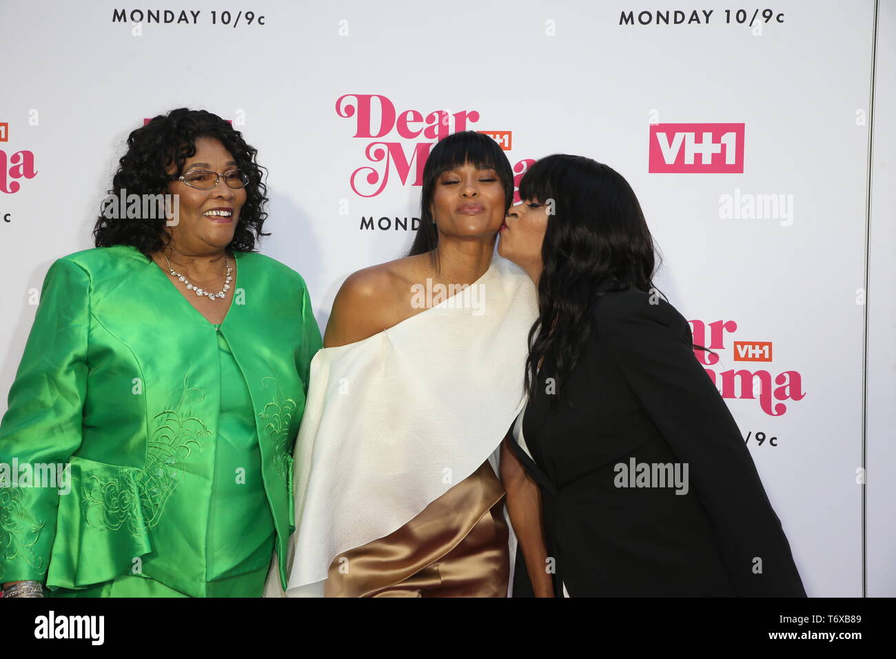 Los Angeles, Californie, USA. 09Th Mai, 2019. Ciara, sa mère Jackie Harris et grand-mère Gladys arrivent pour VH1 Fête des mères Fête annuelle 'cher Mama : Une lettre d'amour pour maman" au théâtre à l'Ace Hotel de Los Angeles le 2 mai 2019 Crédit : Faye Sadou/MediaPunch MediaPunch Crédit : Inc/Alamy Live News Banque D'Images