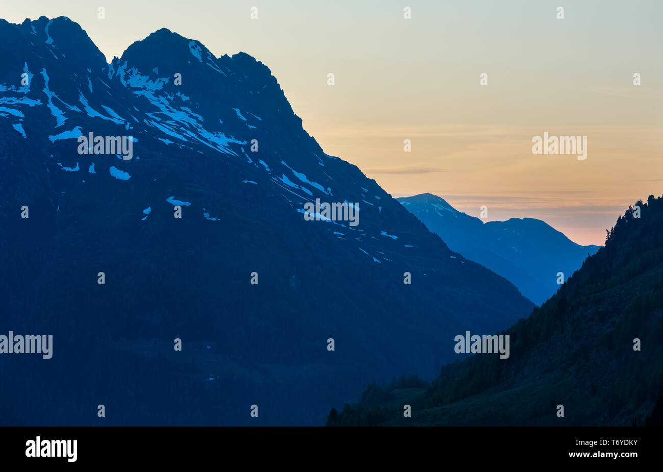 Sunset mountain landscape (Timmelsjoch, Autriche ). Banque D'Images