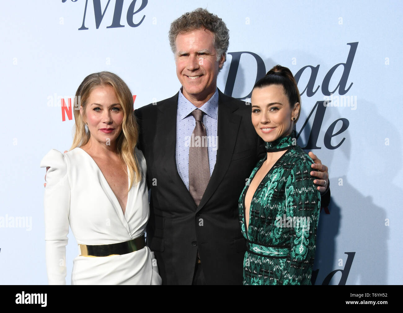 2 mai 2019 - Santa Monica, Californie, États-Unis - 02 mai 2019 - Santa Monica, Californie - Christina Applegate, Will Ferrell, Linda Cardellini. Le ''Dead Netflix à Moi'' Los Angeles Premiere tenue au stade de large. Crédit photo : Birdie Thompson/AdMedia (crédit Image : © Birdie Thompson/AdMedia via Zuma sur le fil) Banque D'Images