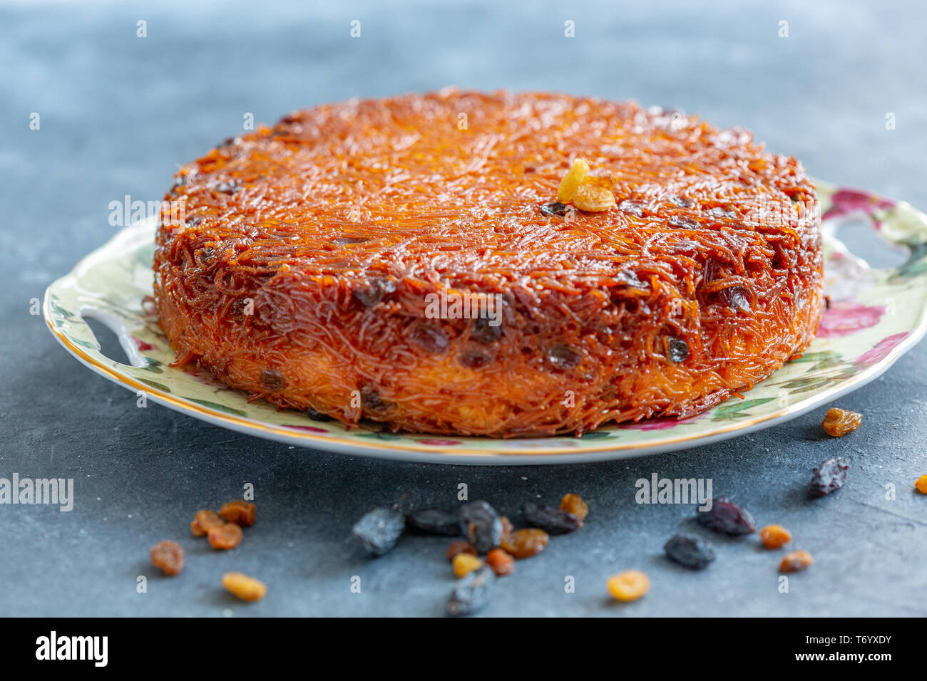 Kugel Est Un Plat Traditionnel De La Cuisine Juive Photo Stock Alamy