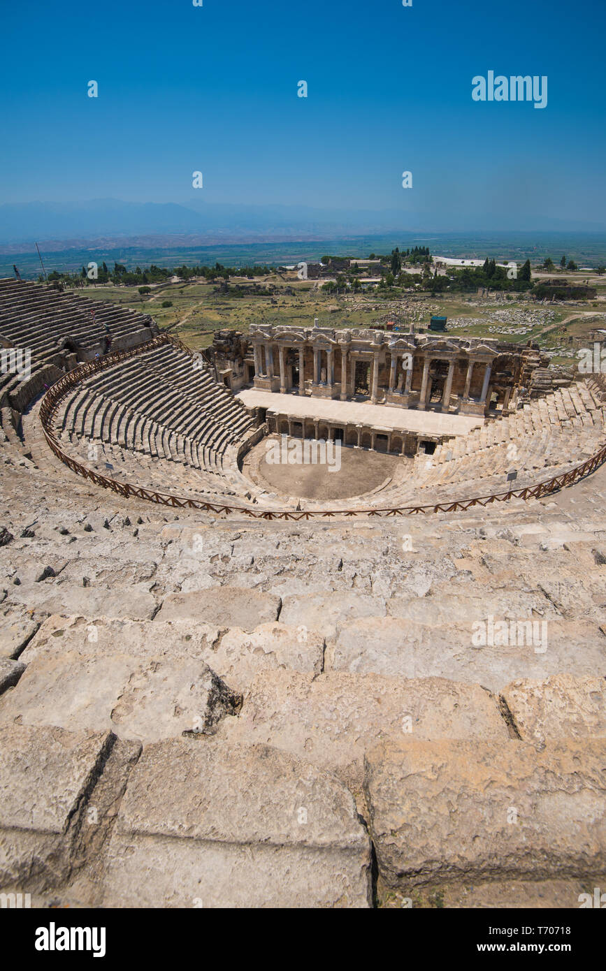 Amphithéâtre romain dans les ruines d'Hiérapolis Banque D'Images