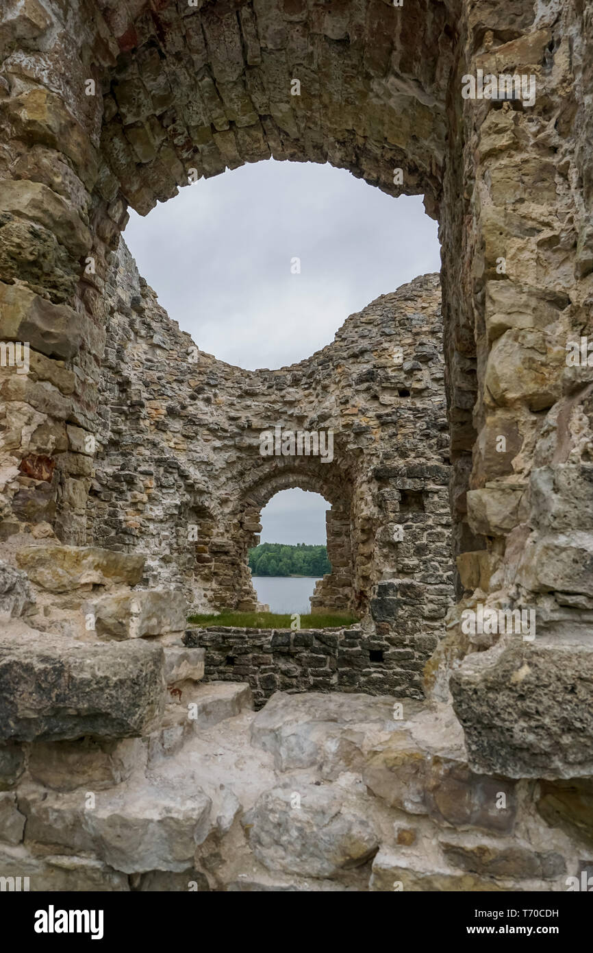 Les ruines du château médiéval de Koknese Banque D'Images