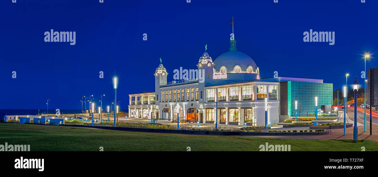 Ville Espagnole au crépuscule, Whitley Bay, Tyne et Wear, Angleterre, Royaume-Uni Banque D'Images