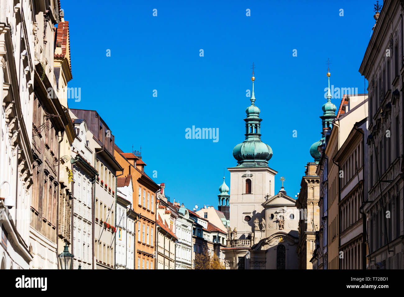 Immeuble ancien dans le centre de Prague Banque D'Images
