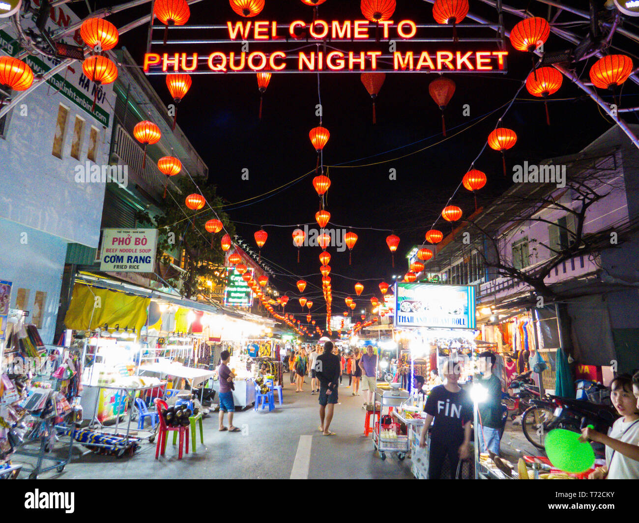 Night Market Duong Dong Phu Quoc Phu quoc night market Banque de photographies et d'images à haute  résolution - Alamy