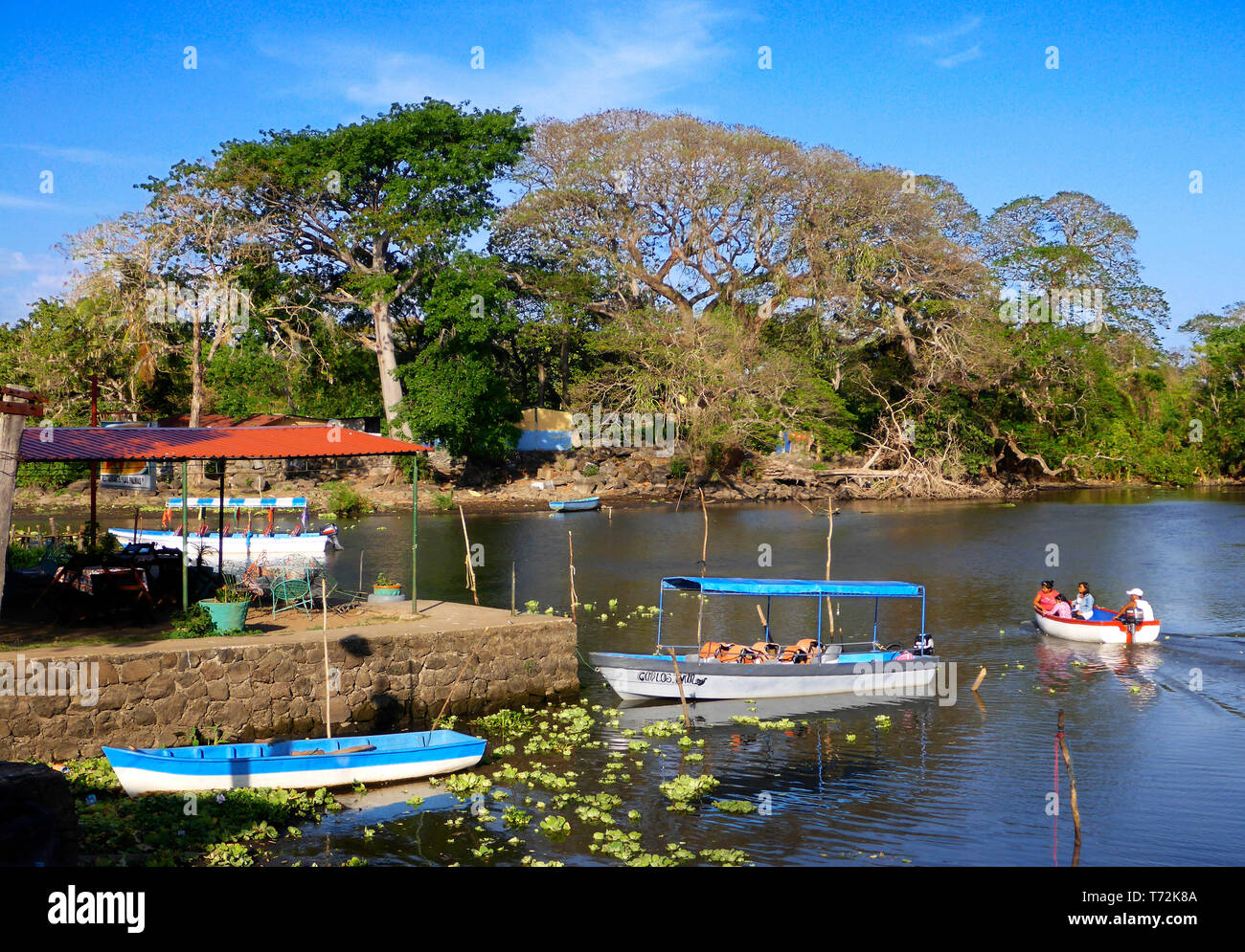 Isletas de Granada, îles du lac Nicaragua avec maison privée et des plaisanciers en Amérique centrale. Les îles vont de quelques mètres jusqu'à plus de Banque D'Images