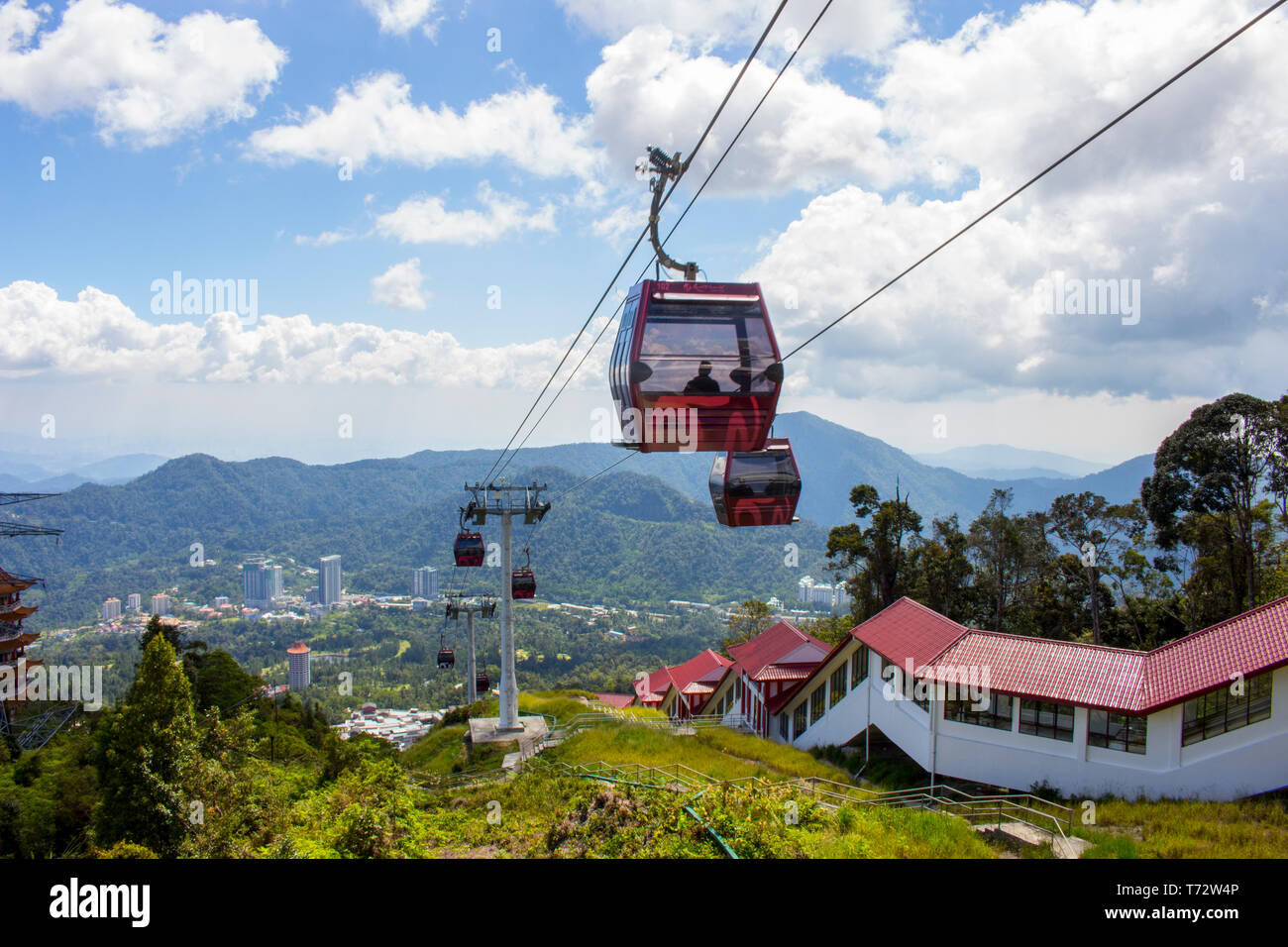 Nouveau téléphérique à Genting Highlands transportant passagers en Malaisie. Banque D'Images