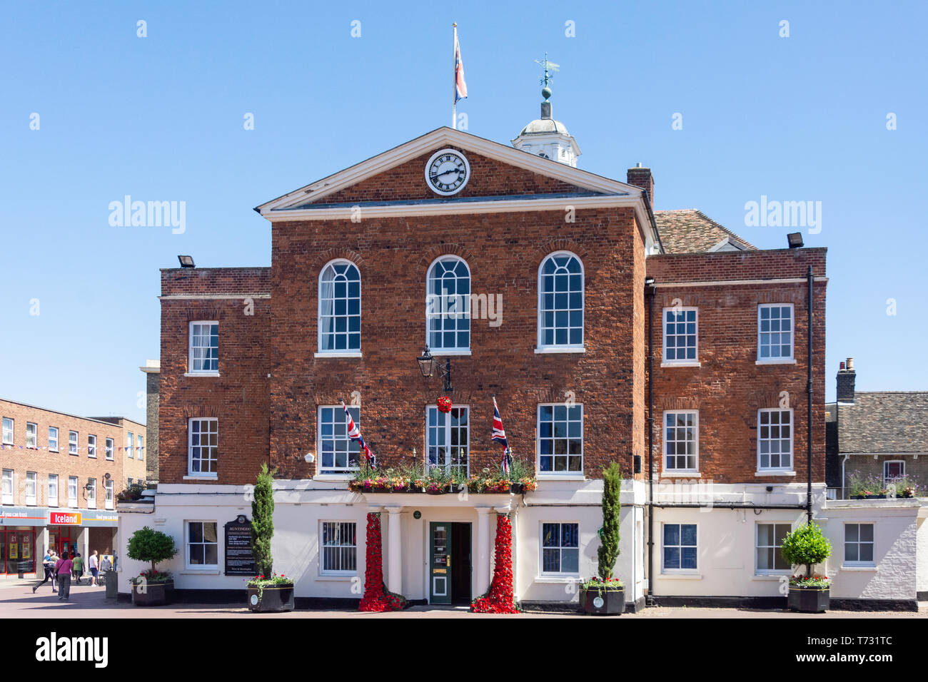 Hôtel de ville, place du marché, Huntingdon, Cambridgeshire, Angleterre, Royaume-Uni Banque D'Images
