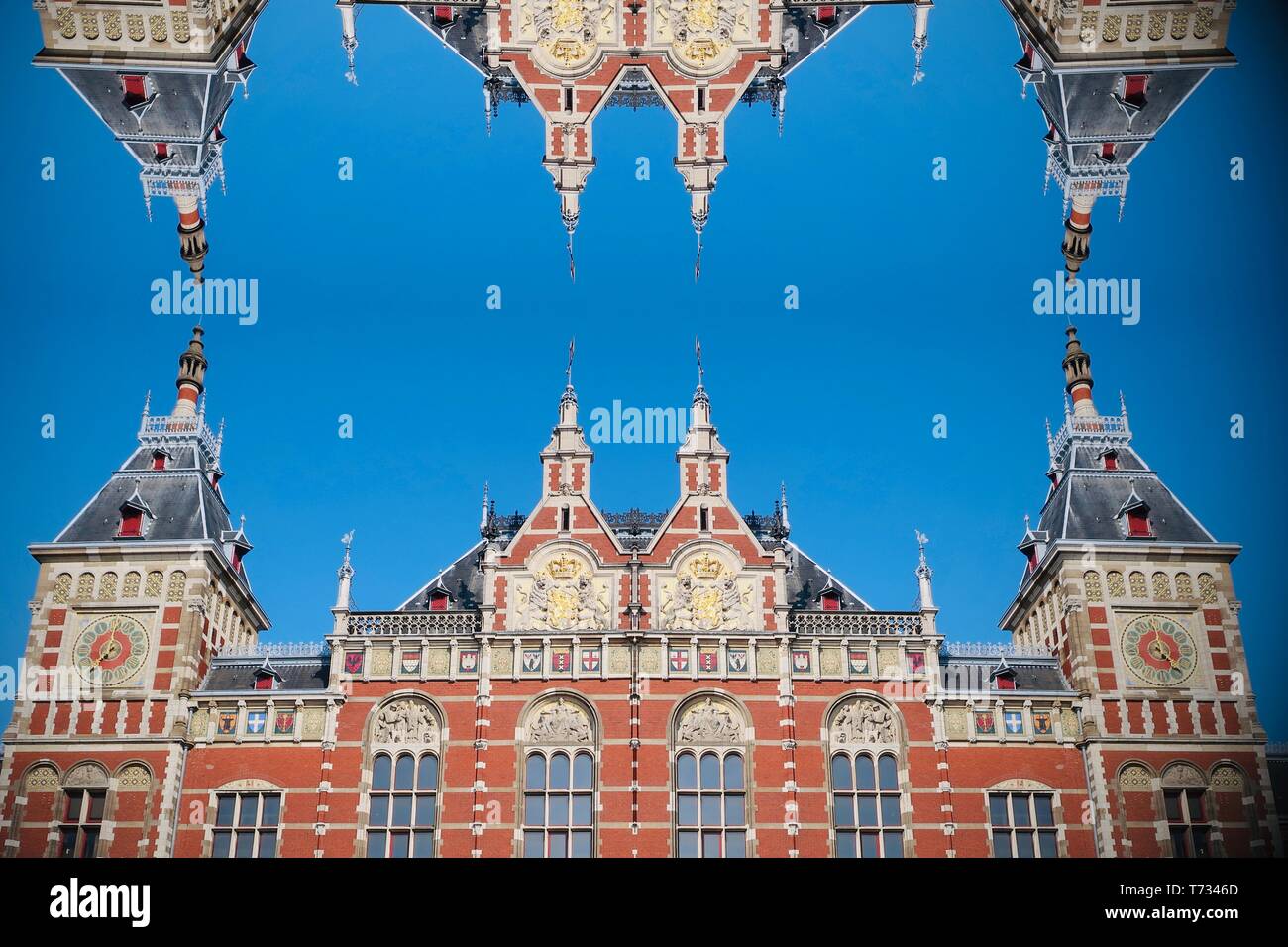 Amsterdam, Pays-Bas, avril 2019 : Centraal Station résumé. Banque D'Images