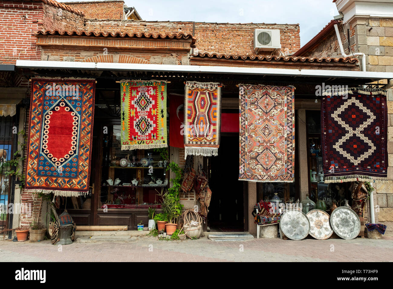 Les tapis orientaux dans le marché, Bergama , Turquie - Vieille ville - Banque D'Images
