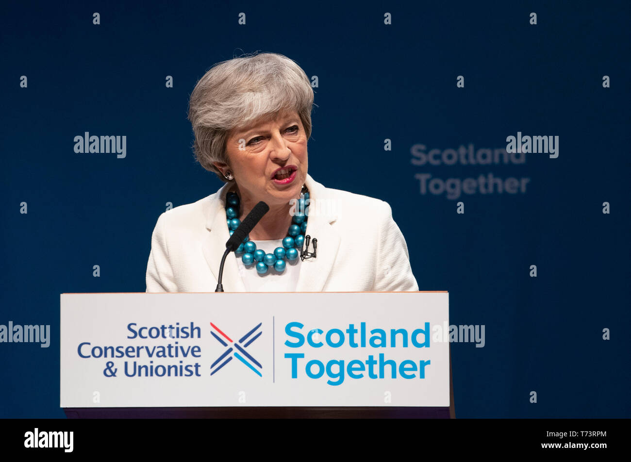 Premier ministre Theresa peut s'adressant aux délégués lors de la fête annuelle des conservateurs écossais conférence à l'Aberdeen Exhibition and Conference Centre. Banque D'Images