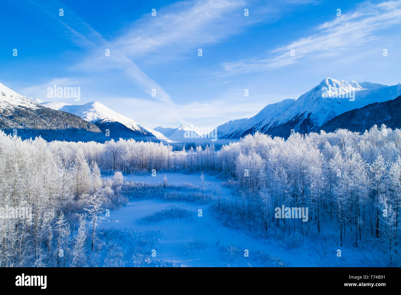 Des pics des montagnes pittoresques de l'hiver et la vallée en Alaska, Portage Valley dans le centre-sud de l'Alaska, Anchorage, Alaska, États-Unis d'Amérique Banque D'Images