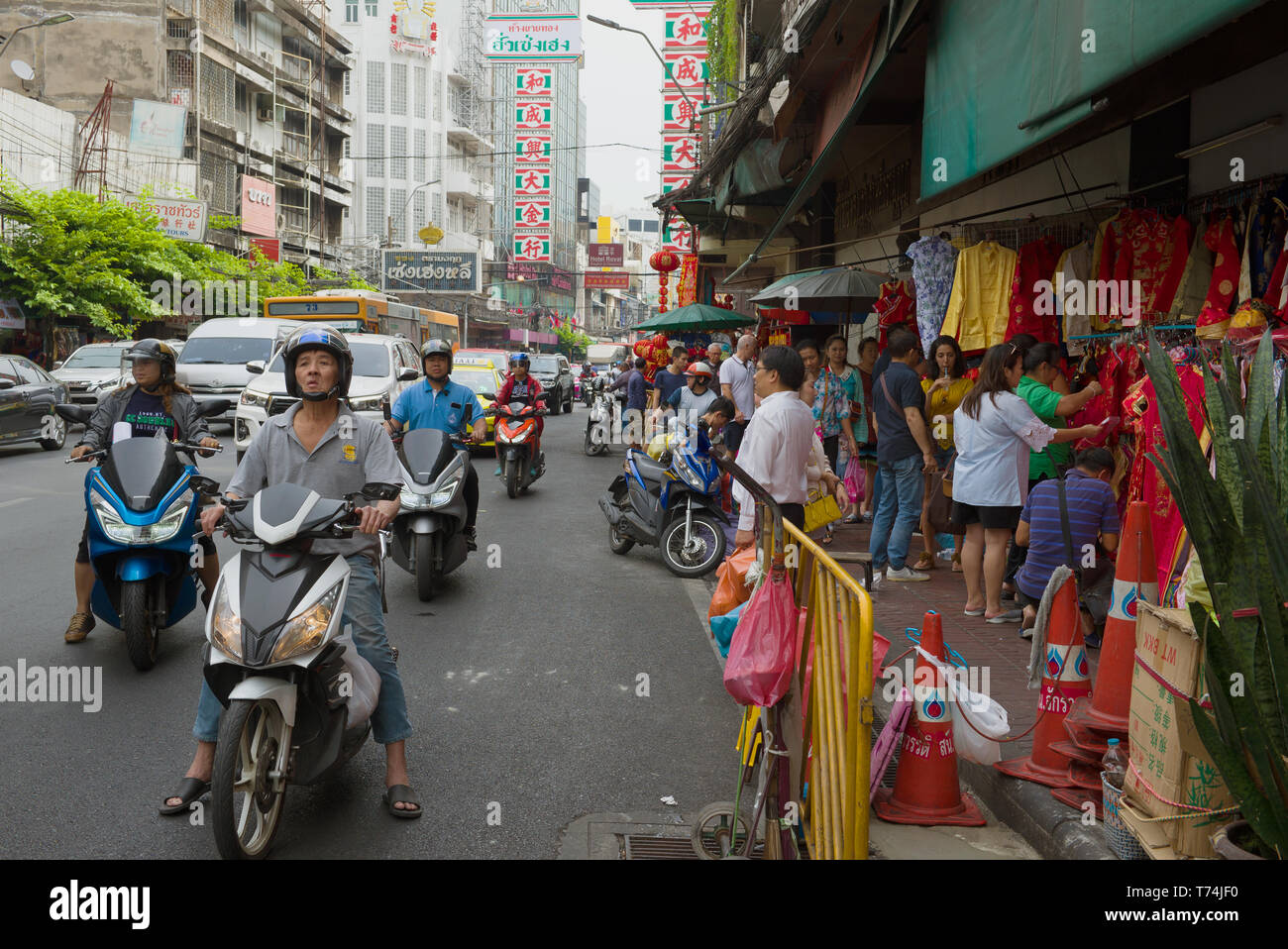 BANGKOK, THAÏLANDE - 04 janvier 2019 : Sur une rue de la ville. Chinatown Bangkok Banque D'Images