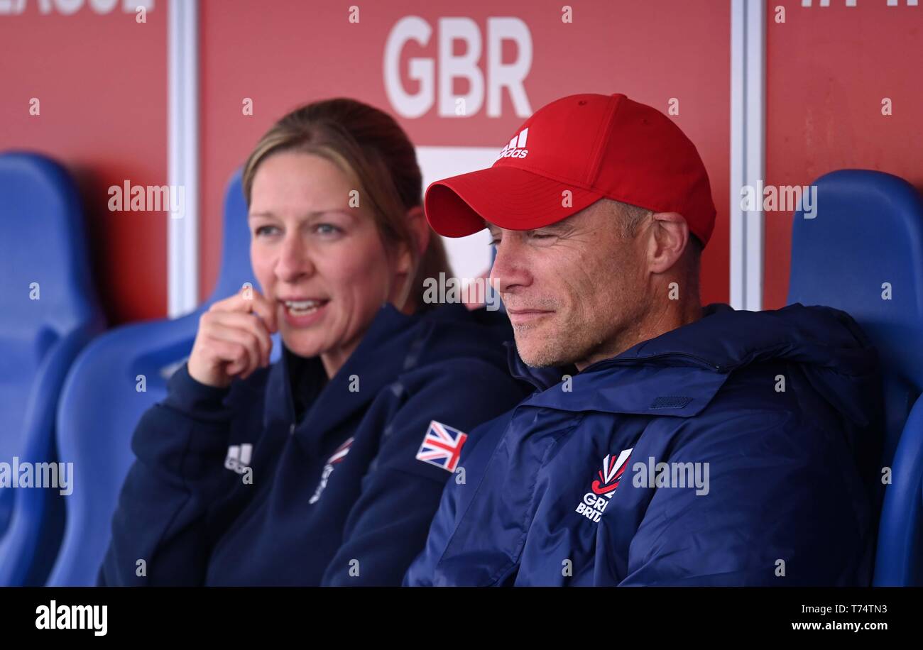 Londres, Royaume-Uni. 4 mai, 2019. Danny Kerry (Grande-Bretagne entraîneur). Grande-bretagne/Espagne. Mens le hockey. Pro League FIH. Lee Valley Hockey et Tennis Center. Londres, Royaume-Uni. 04 mai, 2019. Credit : Sport en images/Alamy Live News Crédit : Sport en images/Alamy Live News Banque D'Images