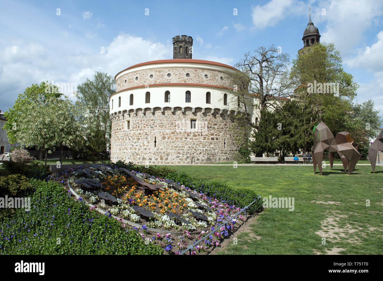 03 mai 2019, Saxe, Görlitz : Le Musée d'histoire culturelle dans Kaisertrutz en face de la tour de Reichenbach. Photo : Sebastian Kahnert/dpa-Zentralbild/ZB Banque D'Images