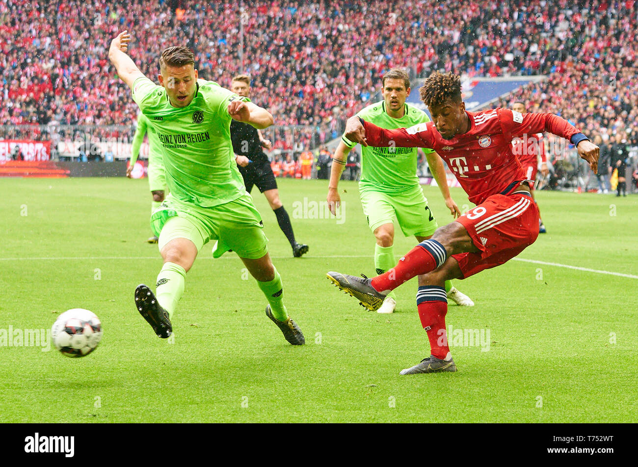 Munich, Allemagne. 04 mai, 2019. Kingsley COMAN, FCB 29 concurrence pour la balle, s'attaquer, duel, l'en-tête, zweikampf, action, lutte contre Waldemar ANTON, 31 H96, FC BAYERN MUNICH - Hanovre 96 3-1 - DFL RÈGLEMENT INTERDIT TOUTE UTILISATION DES PHOTOGRAPHIES comme des séquences d'images et/ou quasi-vidéo - 1.ligue de soccer allemand, Munich, le 04 mai 2019, journée 32 saison 2018/2019, FCB, Hanovre, Crédit : Peter Schatz/Alamy Live News Banque D'Images