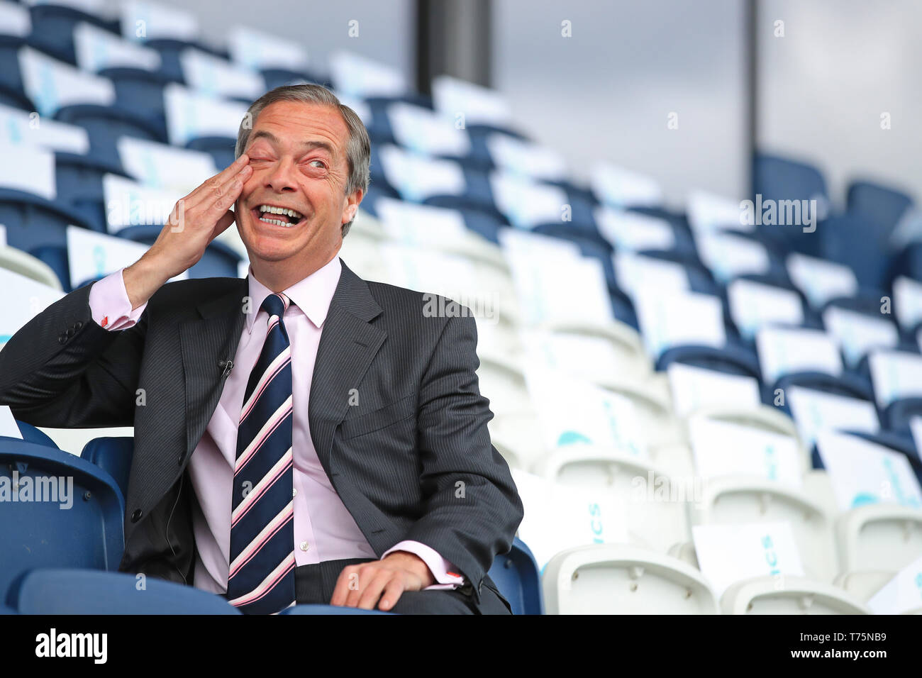 Nigel Farage à un Brexit Partie rassemblement à Mill Farm Sports Village, Wesham, Lancashire. Banque D'Images