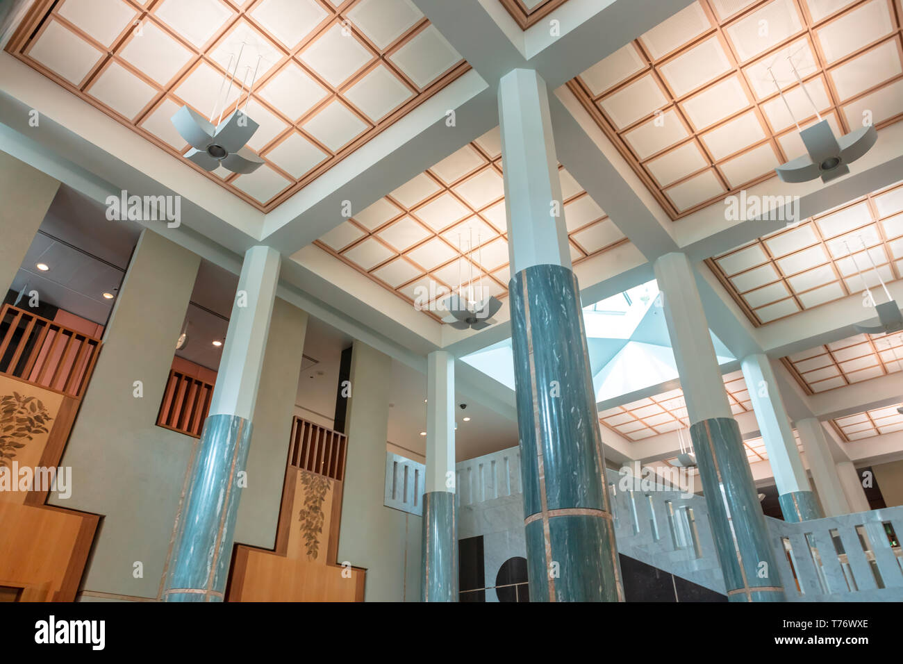 L'intérieur du hall d'entrée en marbre de la Maison du parlement à Canberra, Australie. Banque D'Images