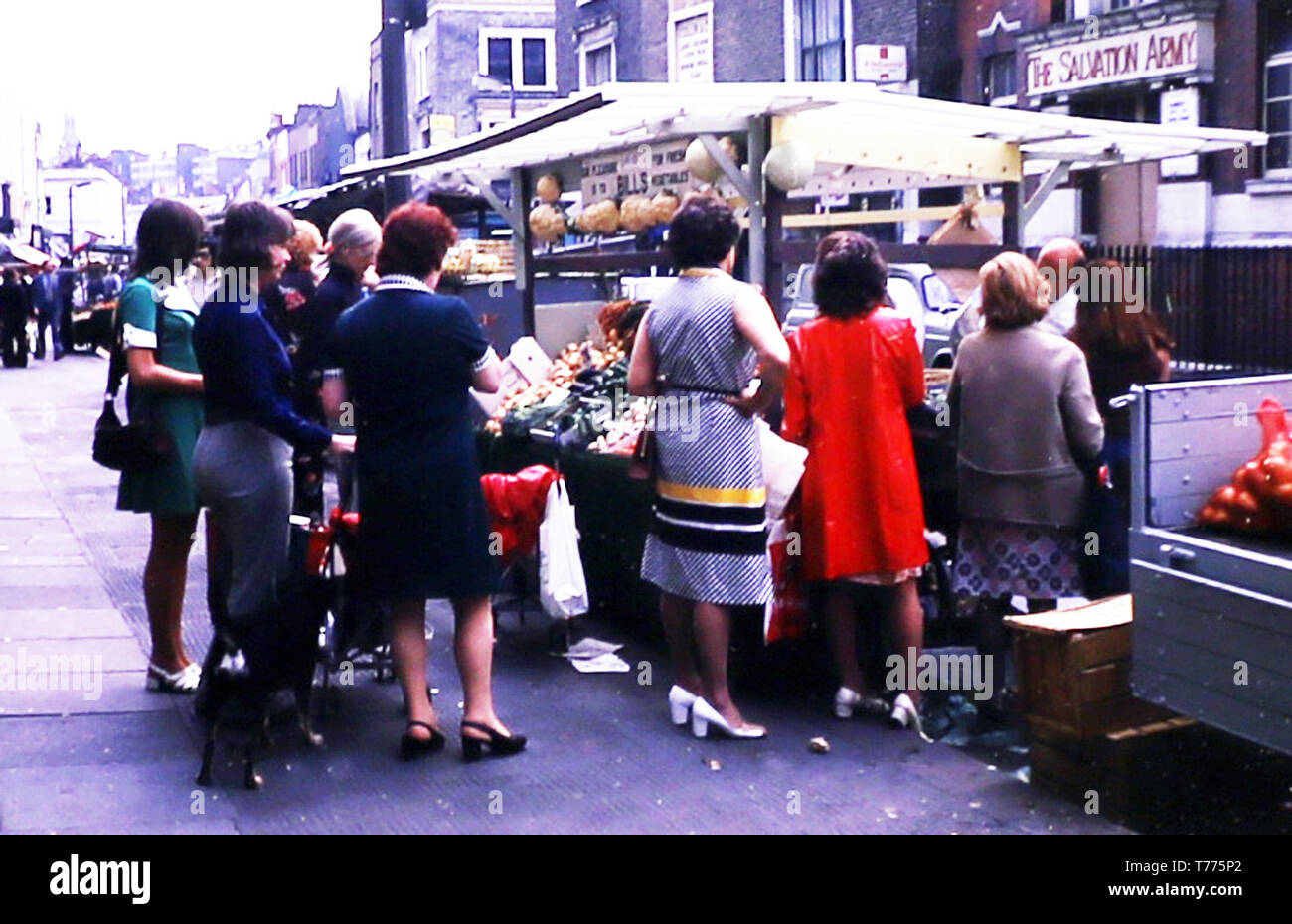 Marché de Portobello Road, Londres en 1975 Banque D'Images