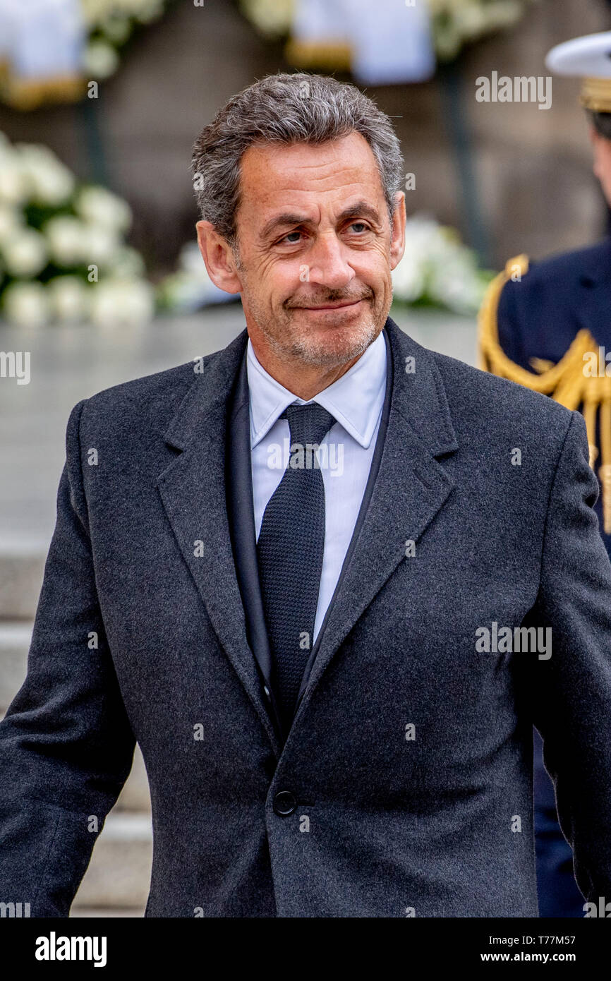 Prince Rachid du Maroc et Nicolas Sarkozy aux funérailles du Grand-duc Jean  dans la Cathédrale de Luxembourg, le 4 mai 2019. Photo : Patrick van  Katwijk | Photo Stock - Alamy