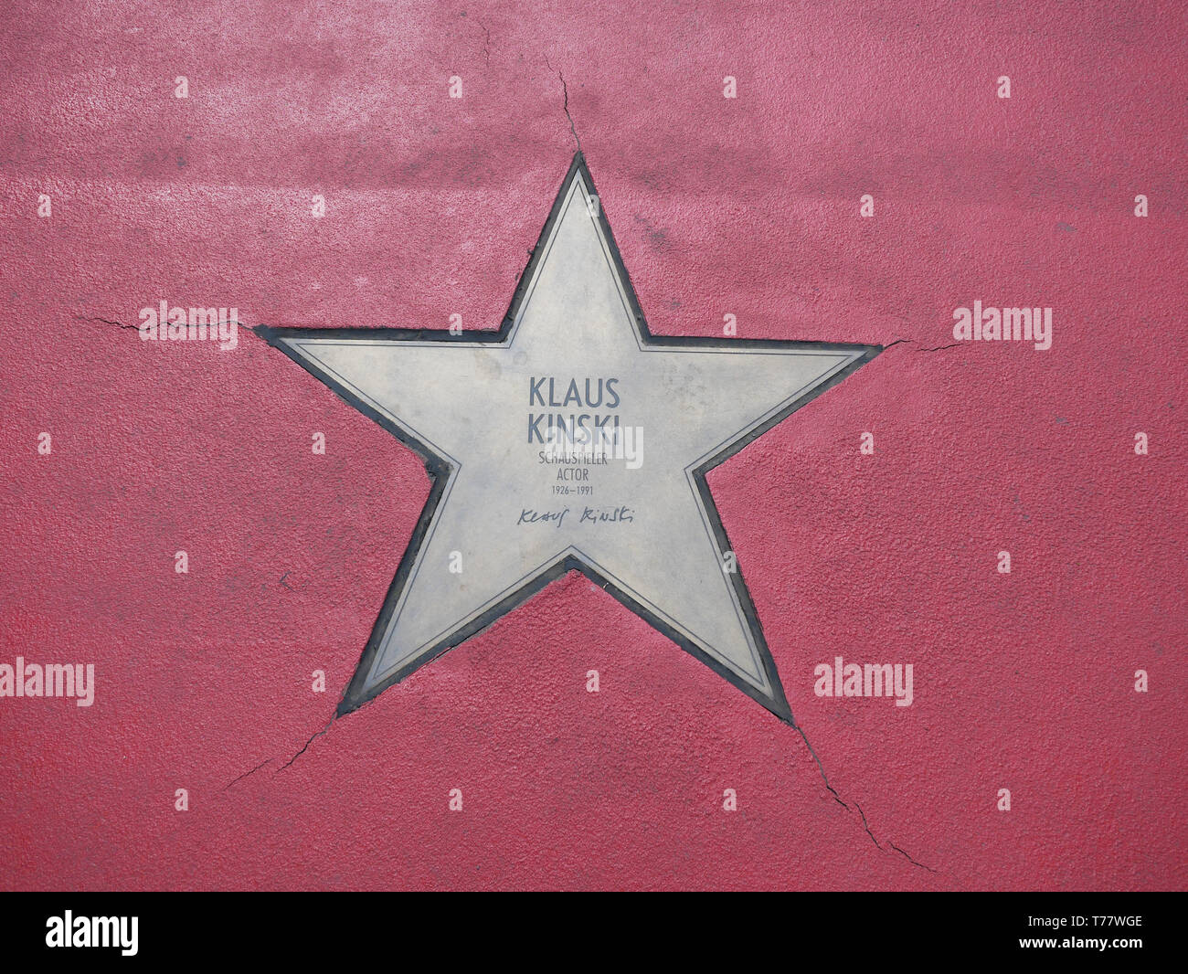 BERLIN, ALLEMAGNE - le 4 mai 2019 : Star de Klaus Kinski au Boulevard der Stars, Walk of Fame à Berlin, Allemagne Banque D'Images