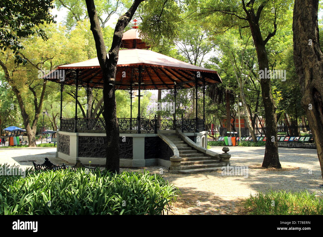 Bosque de Chapultepec. Parc de Chapultepec, Mexico. El Kiosco. Banque D'Images
