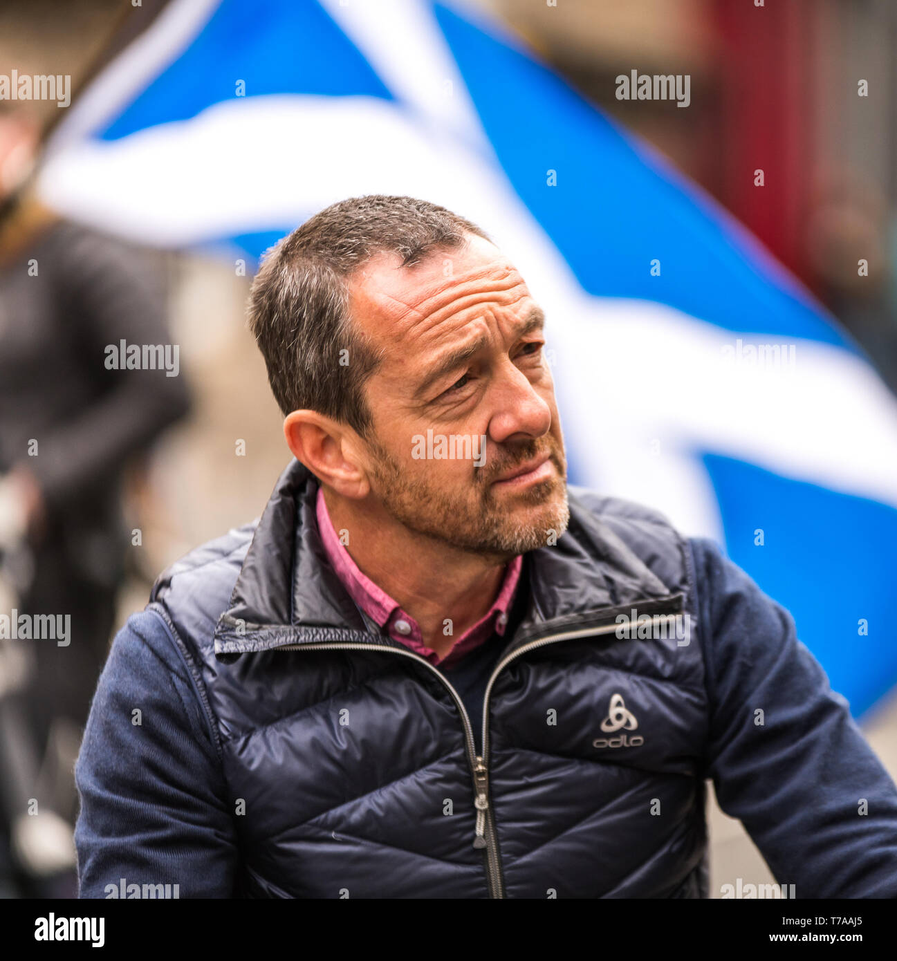 Sun le 5 mai 2019. Edinburgh, Royaume-Uni. Cycliste de gagner une médaille olympique Chris Boardman MBE visites Edinburgh dans le cadre du premier événement rues ouvertes. Banque D'Images