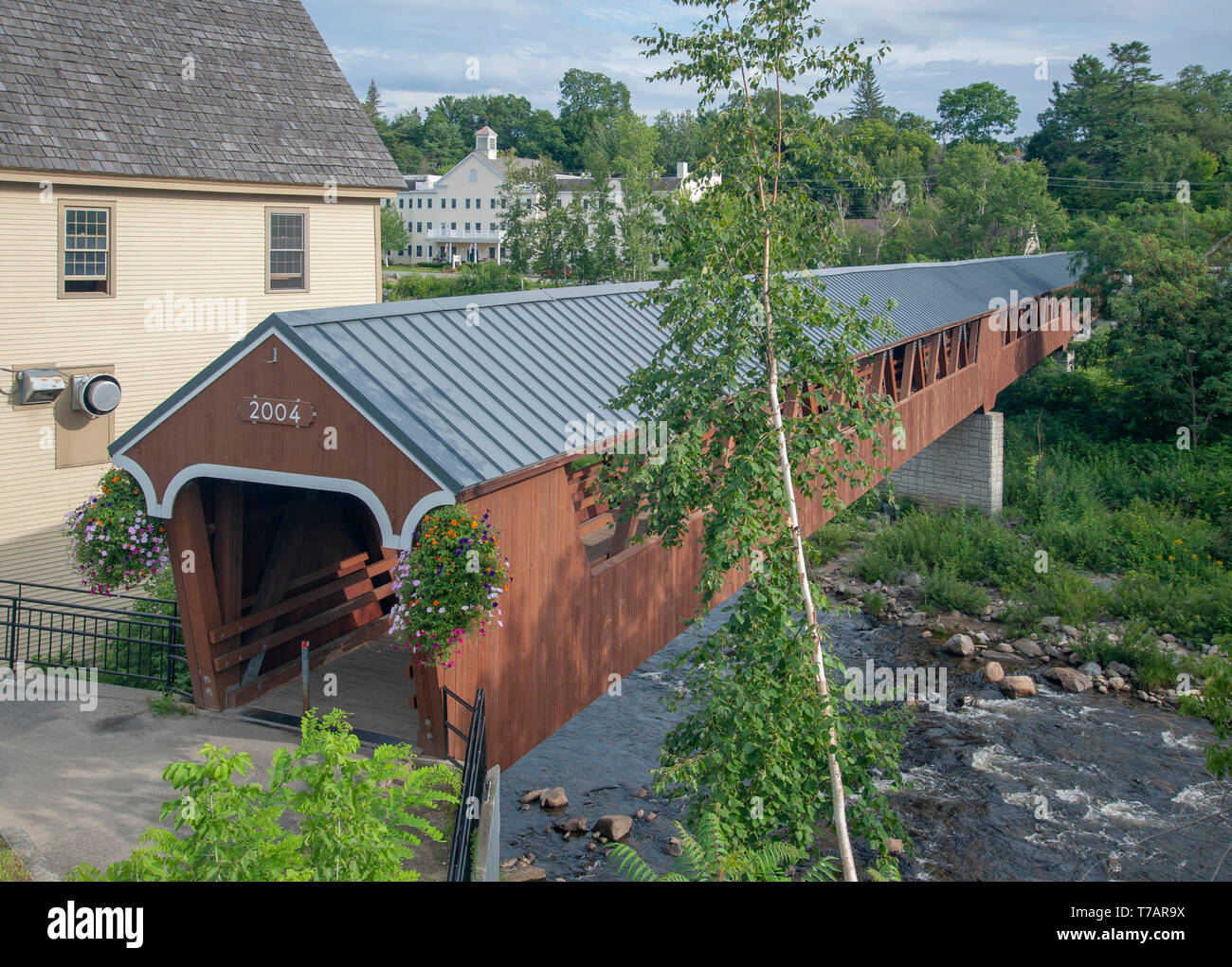Pont couvert de Riverwalk de Littleton au New Hampshire Banque D'Images